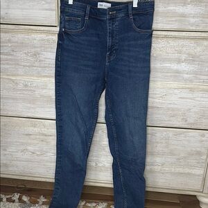 EUC Zara high rise skinny sz 8  stretchy dark Blue Jeans​​